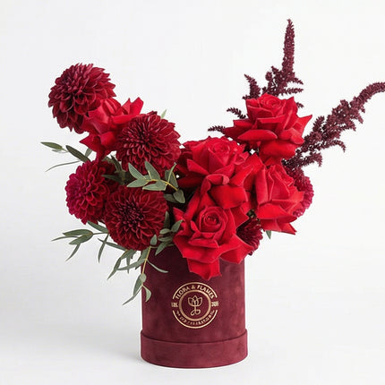 Red Obsession image 2